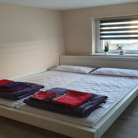 Appartement Ferienwohnung, *